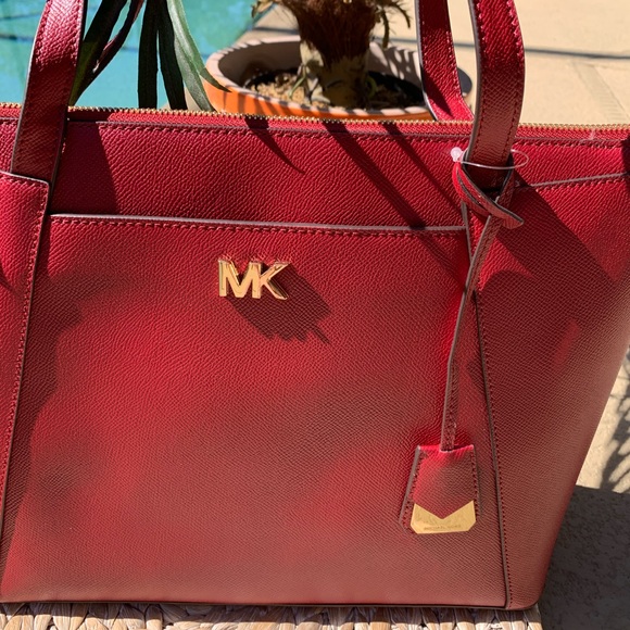 Michael Kors Purse - Picture 5 of 5